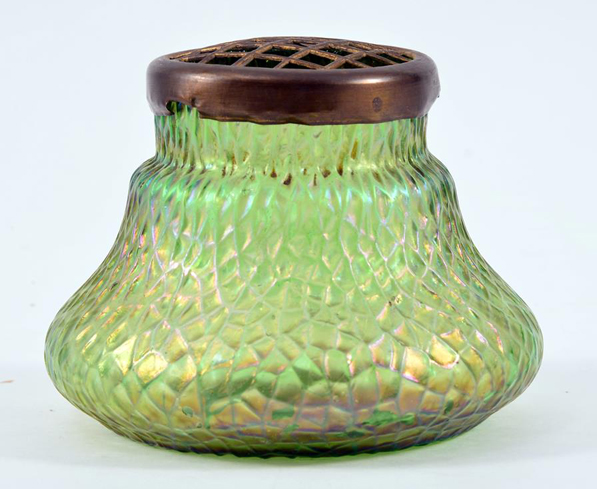 Kralik Martele Bohemian rose bowl in iridescent green, 3 1/2 inches tall. The Specialists of the South Inc. images